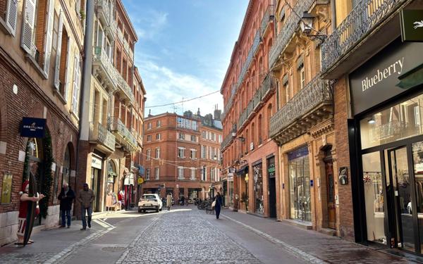 Appartement à louer    3 pièces • 77,15 m2 Toulouse