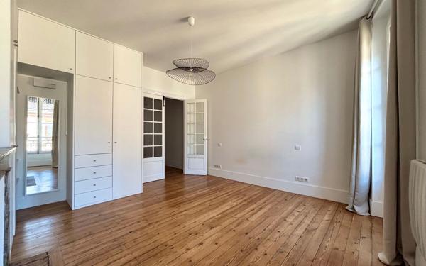 Appartement à louer    3 pièces • 77,15 m2 Toulouse