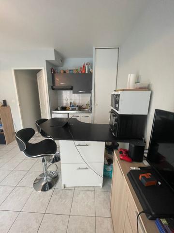 Appartement 1 pièce à louer La Rochelle - 17000 / Réf: 2155
