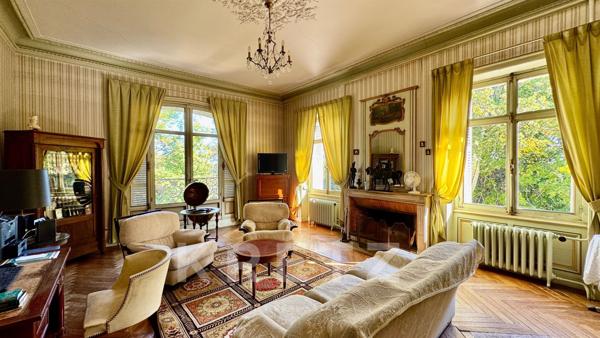 Château XIXème style néogothique