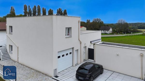 Villa de 225m² avec piscine et vue sur le Mont Blanc