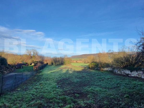 Terrain à bâtir de 1 360 m² sur 18 m de façade à Condé en Brie !!