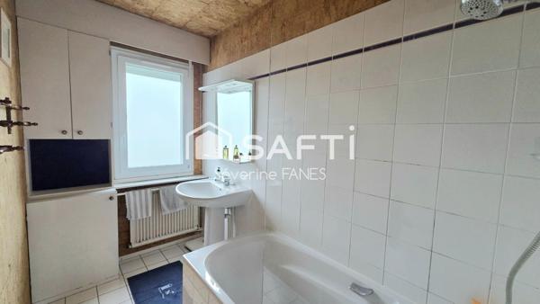 MAISON 111 M2 MONT ST AIGNAN