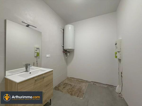 Location Fonds de commerce 4 pièces 115 m2 à Bourgoin-Jallieu