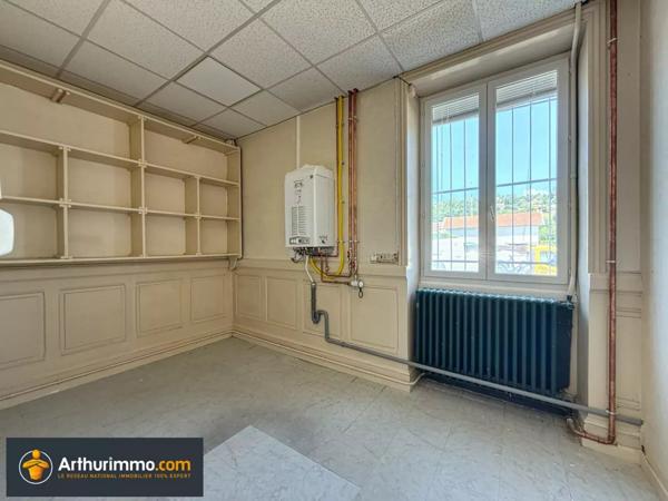 Location Fonds de commerce 4 pièces 115 m2 à Bourgoin-Jallieu