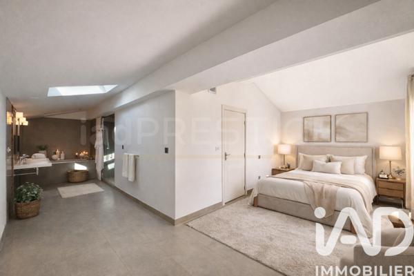 Appartement à vendre 6 pièces 215 m² Nîmes