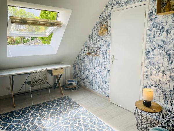 Située à 8 mn de ST QUAY et de PLOUHA et à 2 mn des plages