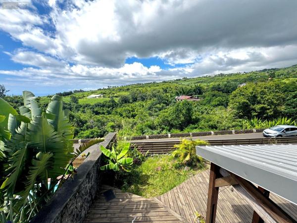 Maison à vendre à Saint-Paul à la Réunion (97460), ref : 97424/233   
BERNICA