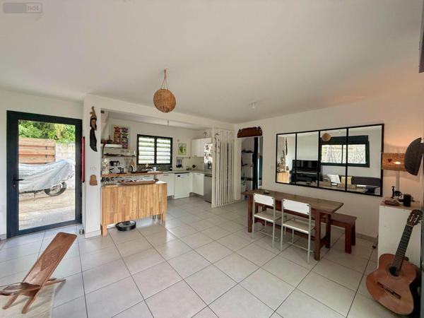 Maison à vendre à Saint-Paul à la Réunion (97460), ref : 97424/233   
BERNICA