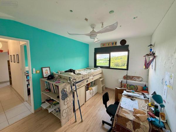 Maison à vendre à Saint-Paul à la Réunion (97460), ref : 97424/233   
BERNICA