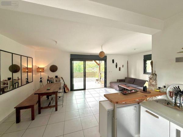 Maison à vendre à Saint-Paul à la Réunion (97460), ref : 97424/233   
BERNICA