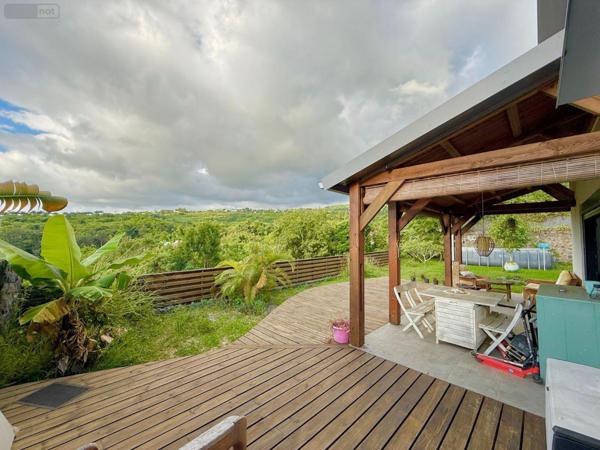 Maison à vendre à Saint-Paul à la Réunion (97460), ref : 97424/233   
BERNICA