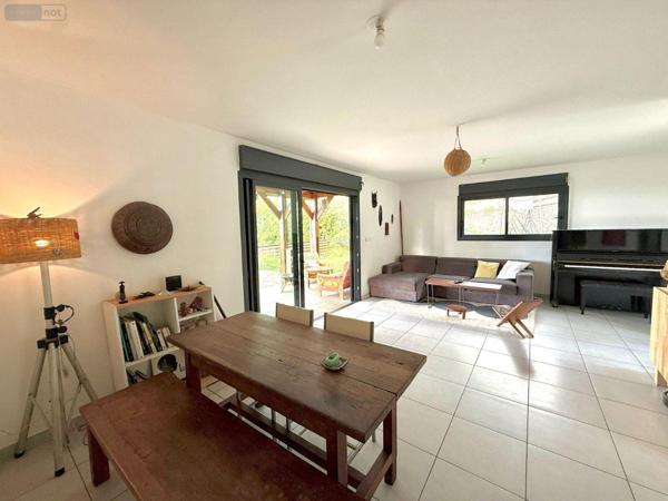 Maison à vendre à Saint-Paul à la Réunion (97460), ref : 97424/233   
BERNICA