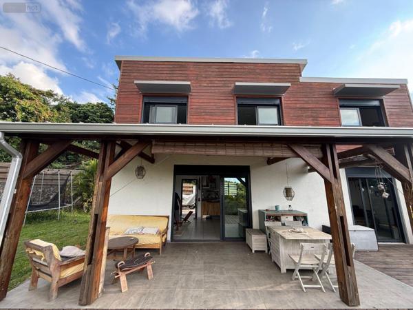 Maison à vendre à Saint-Paul à la Réunion (97460), ref : 97424/233   
BERNICA