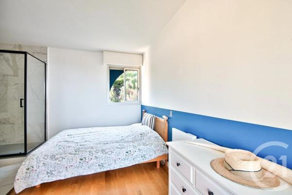 Appartement Triplex à vendre  4 pièces - 78,14 m 2   VILLEFRANCHE SUR MER  - 06