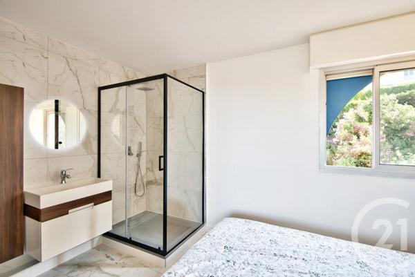 Appartement Triplex à vendre  4 pièces - 78,14 m 2   VILLEFRANCHE SUR MER  - 06
