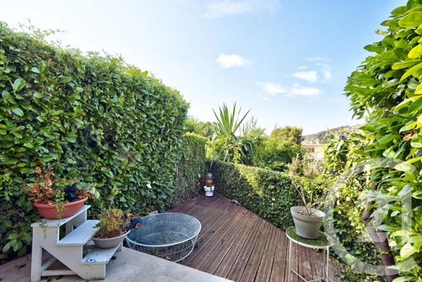 Appartement Triplex à vendre  4 pièces - 78,14 m 2   VILLEFRANCHE SUR MER  - 06