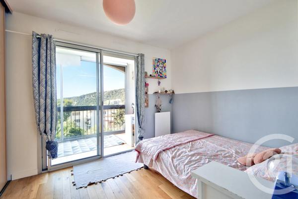 Appartement Triplex à vendre  4 pièces - 78,14 m 2   VILLEFRANCHE SUR MER  - 06