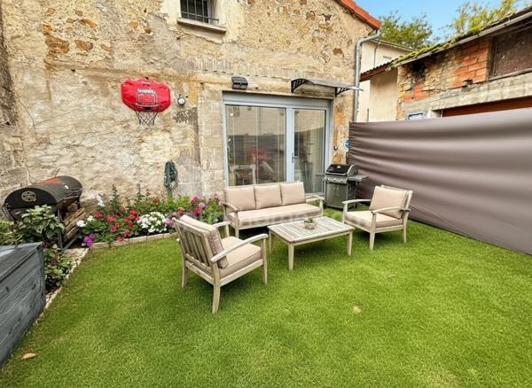 MAISON PIERRE - RENOVEE - PETIT EXTERIEUR - VERTAIZON