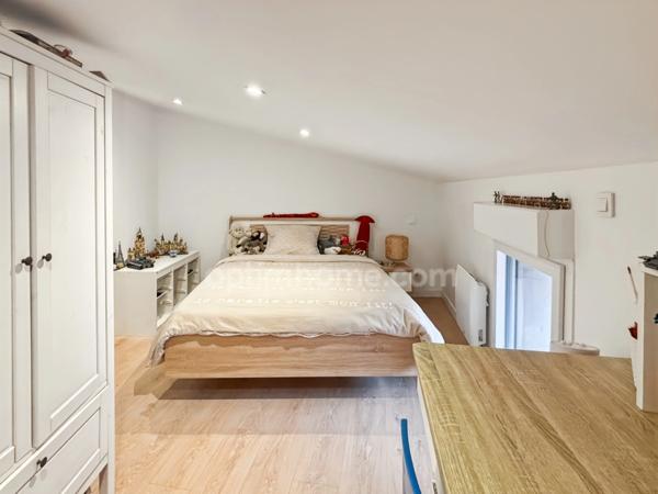 MAISON PIERRE - RENOVEE - PETIT EXTERIEUR - VERTAIZON