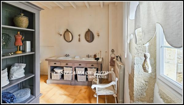 Maison à vendre 8 pièces 272 M² Proche Auch 19756 M² - Secteur recherché - Vue Pyrénées