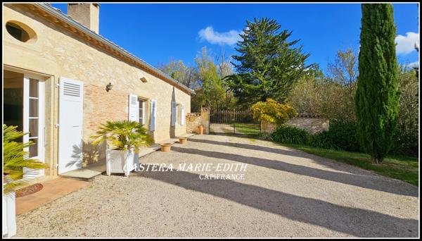 Maison à vendre 8 pièces 272 M² Proche Auch 19756 M² - Secteur recherché - Vue Pyrénées