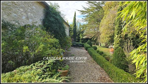 Maison à vendre 8 pièces 272 M² Proche Auch 19756 M² - Secteur recherché - Vue Pyrénées