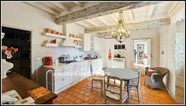 Maison à vendre 8 pièces 272 M² Proche Auch 19756 M² - Secteur recherché - Vue Pyrénées