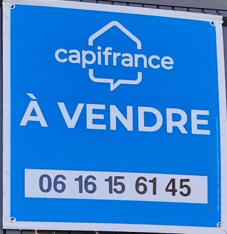 Local commercial emplacement n°1 à vendre à Millau (12)