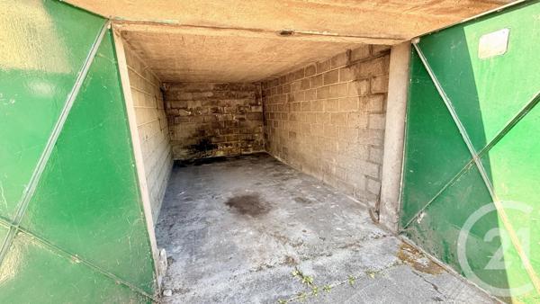 Parking à vendre  363 m2 VILLEMOMBLE - 93