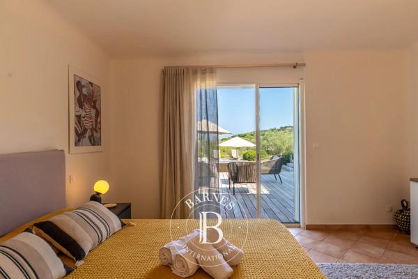 Porto-Vecchio, Villa 2 Chambres -  137 m² à vendre
