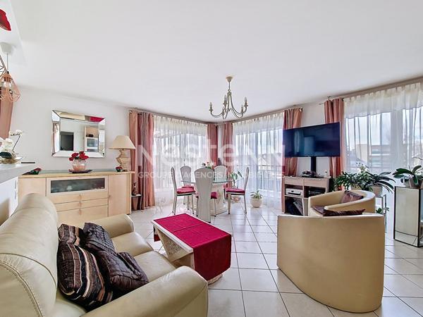 Appartement 3 pièces avec terrasse de 28m² -Résidence du Mail, La Croix Bonnet à Bois d'Arcy