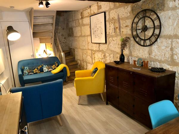 DANS LE CENTRE HISTORIQUE DE PERIGUEUX  MAISON PLEINE DE CHARME.