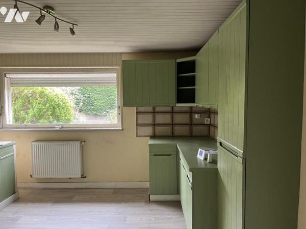 Proximité immédiate de CAEN, 800m du cinéma LUX, maison individuelle avec garage et jardin