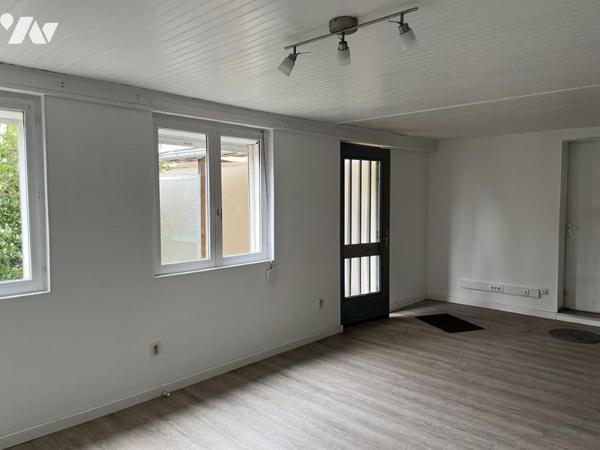 Proximité immédiate de CAEN, 800m du cinéma LUX, maison individuelle avec garage et jardin