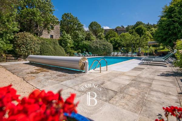 Sévérac-le-Château, Propriété 12 Chambres -  450 m² à vendre