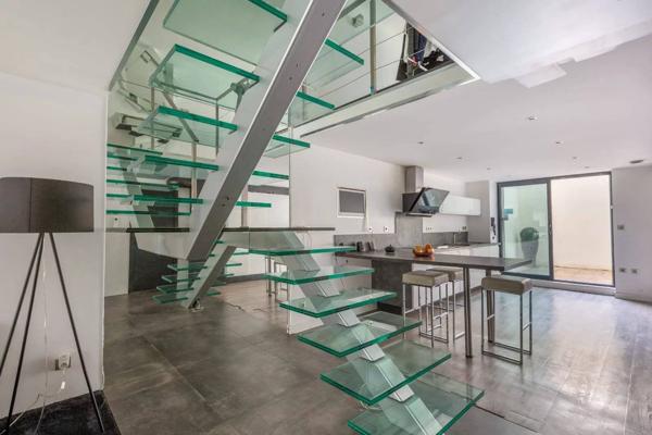 LOFT T3 EN DUPLEX 92,67 M² – SPA PRIVATIF – COUR INTÉRIEURE – DPE B