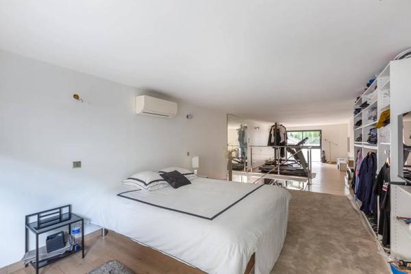 LOFT T3 EN DUPLEX 92,67 M² – SPA PRIVATIF – COUR INTÉRIEURE – DPE B