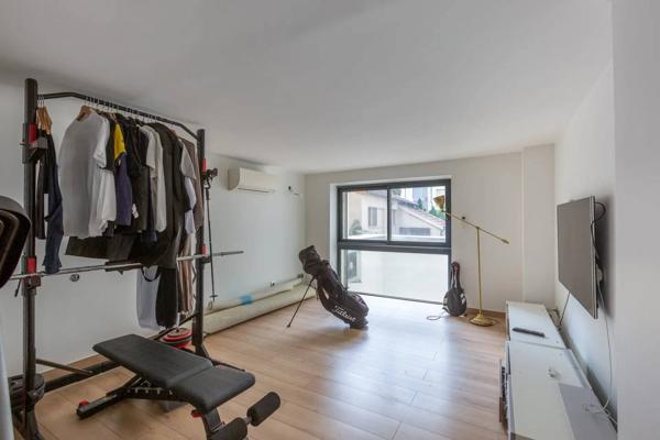 LOFT T3 EN DUPLEX 92,67 M² – SPA PRIVATIF – COUR INTÉRIEURE – DPE B