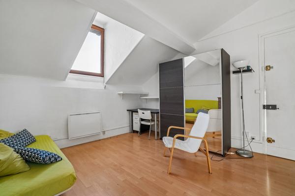LYON 6 - Foch : Studio de 23,28 m2 en dernier étage