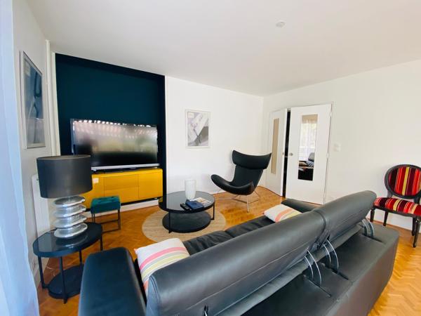 BARRIERE DU MEDOC / T3 TRAVERSANT 85m2 LUMINEUX RENOVE, BELLES PRESTATIONS / RESIDENCE VERDOYANTE / CAVE ET PARKING EN SOUS SOL !