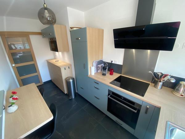 BARRIERE DU MEDOC / T3 TRAVERSANT 85m2 LUMINEUX RENOVE, BELLES PRESTATIONS / RESIDENCE VERDOYANTE / CAVE ET PARKING EN SOUS SOL !