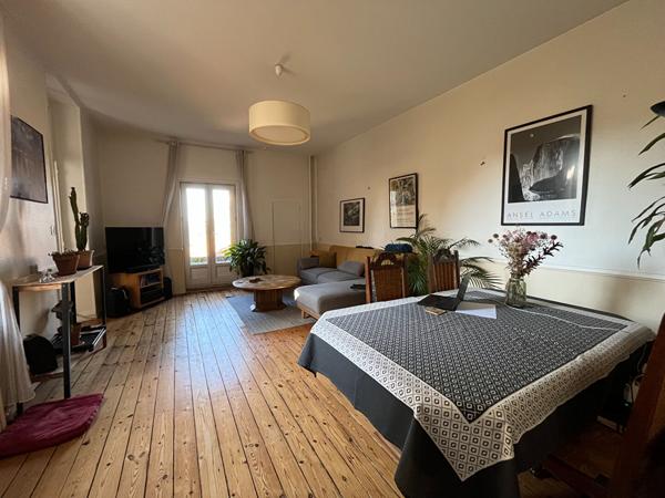 Maison de charme en plein coeur de Poitiers – 5 chambres, jardin et stationnement