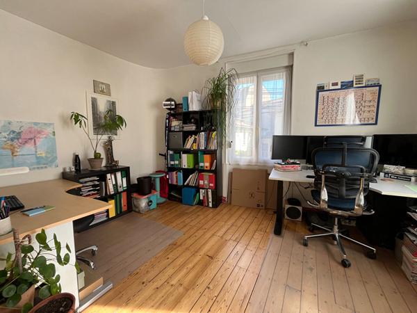 Maison de charme en plein coeur de Poitiers – 5 chambres, jardin et stationnement