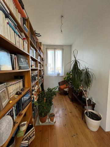 Maison de charme en plein coeur de Poitiers – 5 chambres, jardin et stationnement