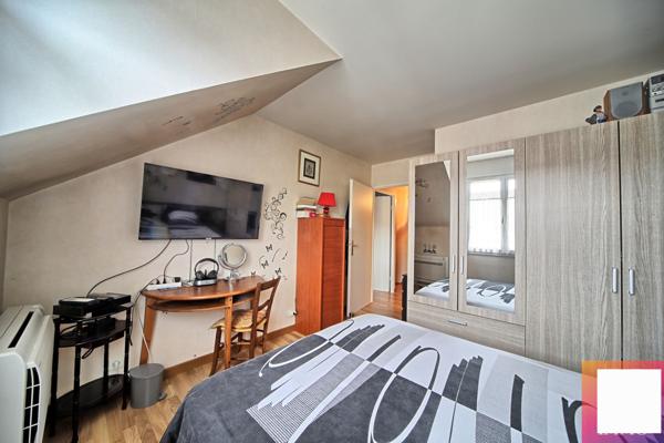 Ris-Orangis (91130) Duplex 3 pièces de 64.5m2 avec box, balcon et une place de parking