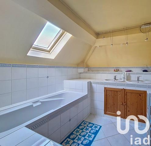 Maison à vendre 8 pièces 206 m² Saint-Pierre-du-Vauvray