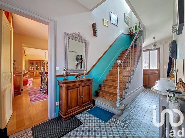 Maison à vendre 8 pièces 206 m² Saint-Pierre-du-Vauvray