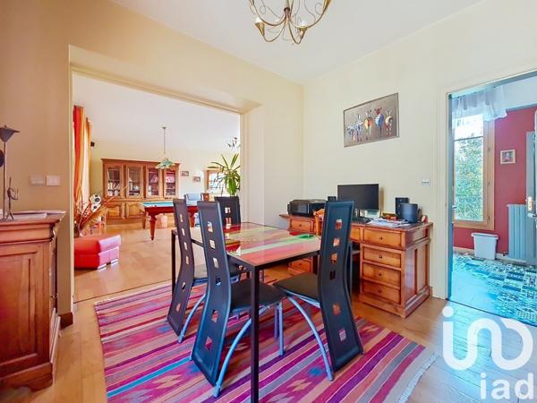 Maison à vendre 8 pièces 206 m² Saint-Pierre-du-Vauvray