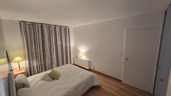 Maison Plaisir 6 pièces 145 m2 DE PLAIN-PIED AVEC COMBLES AMENAGÉS 1700 m² de terrain !!
